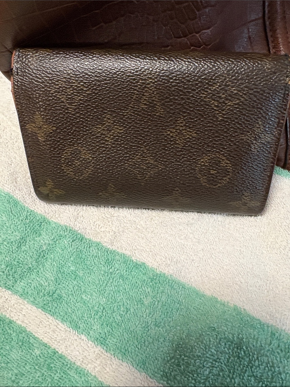 Louis Vuitton Dark Brown Monogram Canvas Bi-Fold Wallet with Gold Snap - Picture 2 of 12